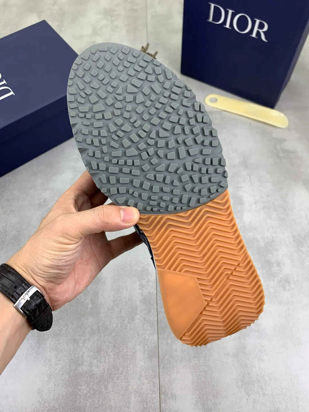 Men's Men's Shoes💰P440💰[New Style]🆘[Dior] 2025 Dior Original Lace-up Low-top Men's Shoes Classic casual shoes 🔥This model is the official classic model with high quality and made by famous original designers. It is made of high-quality cowhide with original materials➕comfortable and breathable mesh lining➕pigskin insole. The perfect last shape and generous and fashionable design have attracted many consumers and are suitable for drivers to drive🚗. What you want is the best quality in the market. Color: 4️⃣Color Code number: 38--44 (45 customized)